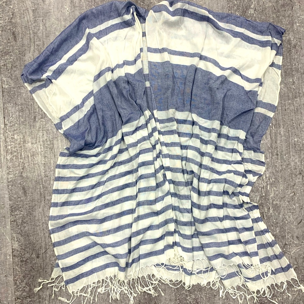 Blue and White Kimono Wrap NWOT